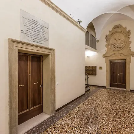 Casa Dei Poeti - Rubino Apartment *