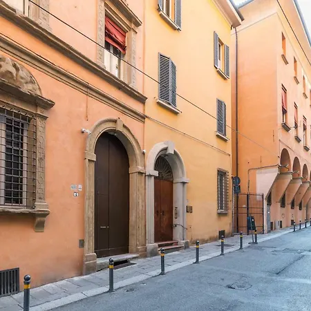 Casa Dei Poeti - Rubino * Bologna